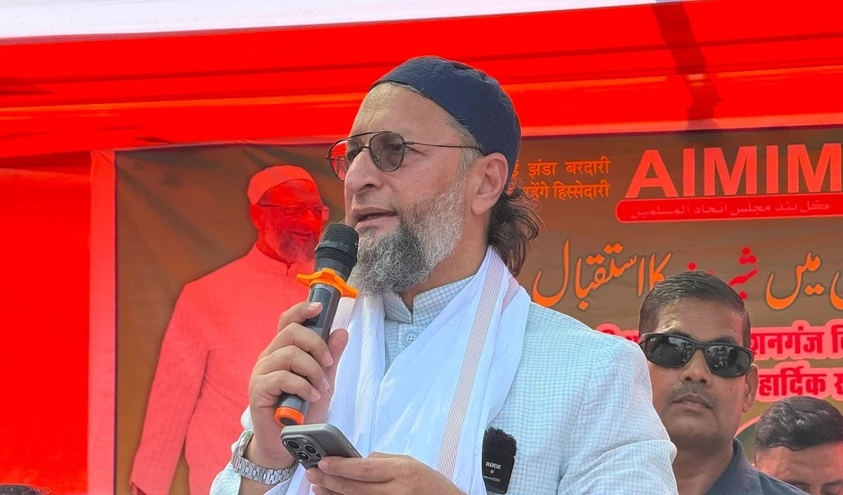 I Love Muhammad विवाद पर ओवैसी ने जो बोला, बवाल ही मच गया