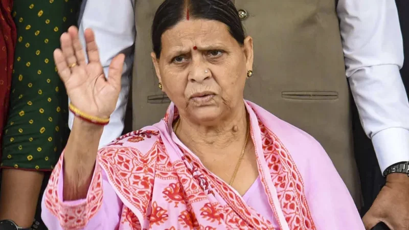 बेटे तेज प्रताप यादव के बागी तेवर पर राबड़ी देवी का बड़ा बयान, बोलीं- “वो अपनी जगह सही है”