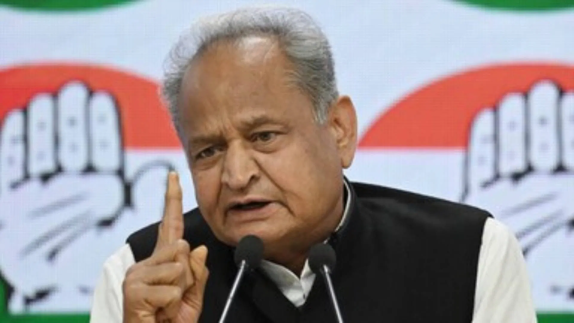 ‘किसी को पंचायती करने की जरूरत नहीं’, जिला अध्यक्षों के चयन पर अशोक गहलोत की दो टूक