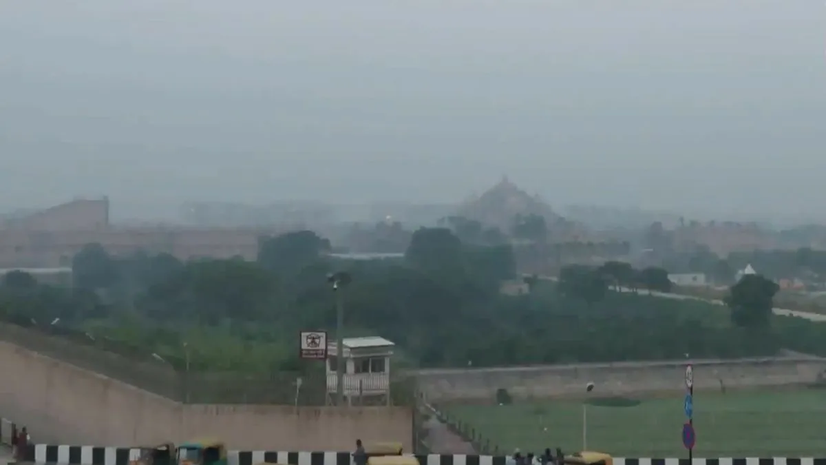 दिवाली के दिन दिल्ली बनी गैस चेंबर, सांस लेना मुश्किल, AQI 400 के पार पहुंचा