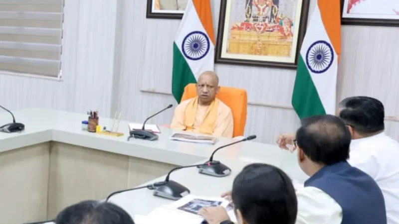 सीएम योगी ने ‘नौसेना शौर्य संग्रहालय’ निर्माण को लेकर देखी प्रेजेंटेशन, बोले- समुद्र रहा है भारत की सभ्यता का मंथन स्थल