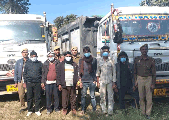 पुलिस की अवैध खनन के विरूद्ध बड़ी कार्यवाही