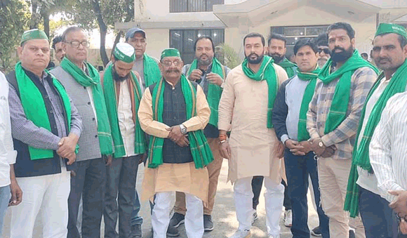 भारतीय किसान यूनियन रक्षक  के राष्ट्रीय अध्यक्ष वीरेंद्र सिंह ओहलान ने की मंडलायुक्त से मुलाकात, कराया किसानों की समस्याओं से अवगत