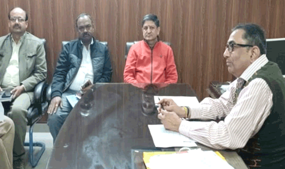 संयुक्त आबकारी आयुक्त ने की राजस्व प्राप्त एवं प्रवर्तन कार्यों की समीक्षा