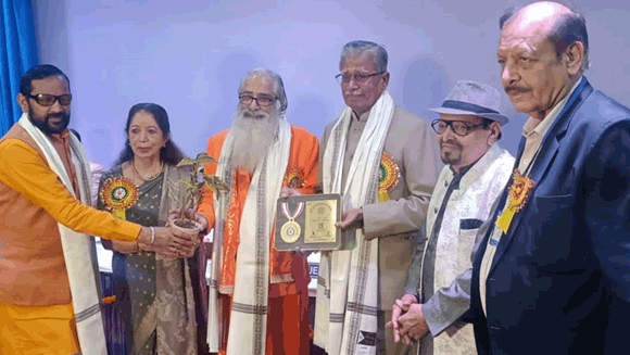 वंचित वर्ग के बच्चों को शिक्षित बनाने में सहयोग देना प्रेरणादायक कार्य: मकवाना