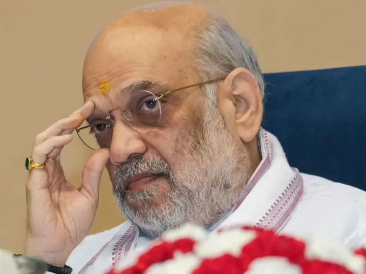 370 हटाकर आतंकवाद-अलगाववाद की कमर तोड़ी, रेड कॉरिडोर खत्म कर देश को नक्सल मुक्त कराया… अमित शाह का जवाब नहीं