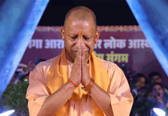 सीएम योगी आदित्यनाथ का बड़ा ऐलान, यूपी के स्कूलों में अनिवार्य किया जाएगा वंदे मातरम्