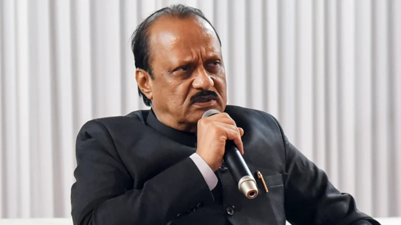 ‘मैं अपनी अंतरात्मा की आवाज सुनूंगा फिर फैसला लूंगा’, पुणे ज़मीन सौदे के बाद इस्तीफे की मांग पर अजित पवार