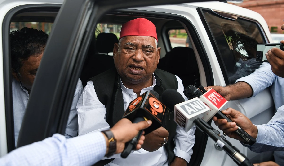 राम मंदिर की भव्यता के बीच सपा सांसद अवधेश प्रसाद का दर्द: आमंत्रण नहीं, फिर भी स्वागत, नंगे पैर जाऊंगा