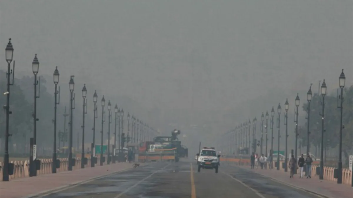 Delhi-NCR में प्रदूषण बेकाबू, कई इलाकों में AQI 500 के पार; GRAP-3 की पाबंदियां बेअसर
