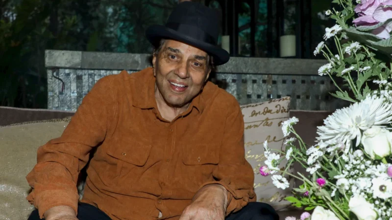 हिंदी सिनेमा के चहेते अभिनेता धर्मेंद्र का निधन, PM मोदी ने दी श्रद्धांजलि, कहा- भारतीय सिनेमा में एक युग का अंत