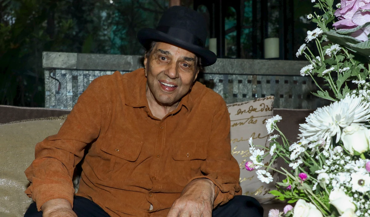 हिंदी सिनेमा के चहेते अभिनेता धर्मेंद्र का निधन, PM मोदी ने दी श्रद्धांजलि, कहा- भारतीय सिनेमा में एक युग का अंत