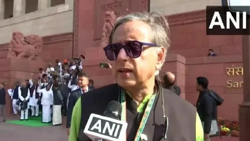 ‘वंशवाद’ पर लेख लिखकर थरूर बने ‘खतरों के खिलाड़ी’, भाजपा बोली- सर आपके लिए प्रार्थना कर रहे