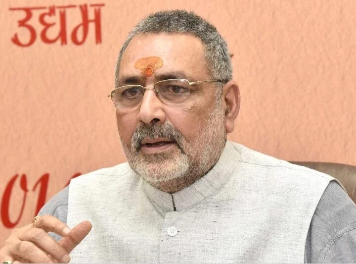 राहुल गांधी के ‘जादूगर’ वाले बयान पर गिरिराज सिंह की पहली प्रतिक्रिया, ‘मैं उन्हें जोकर…’