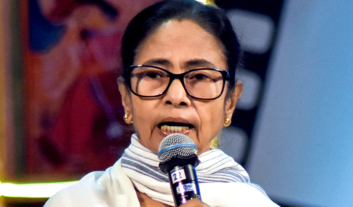 ममता का भाजपा पर तीखा प्रहार: मुझे हराने का दम नहीं, चुनाव आयोग अब बीजेपी कमीशन