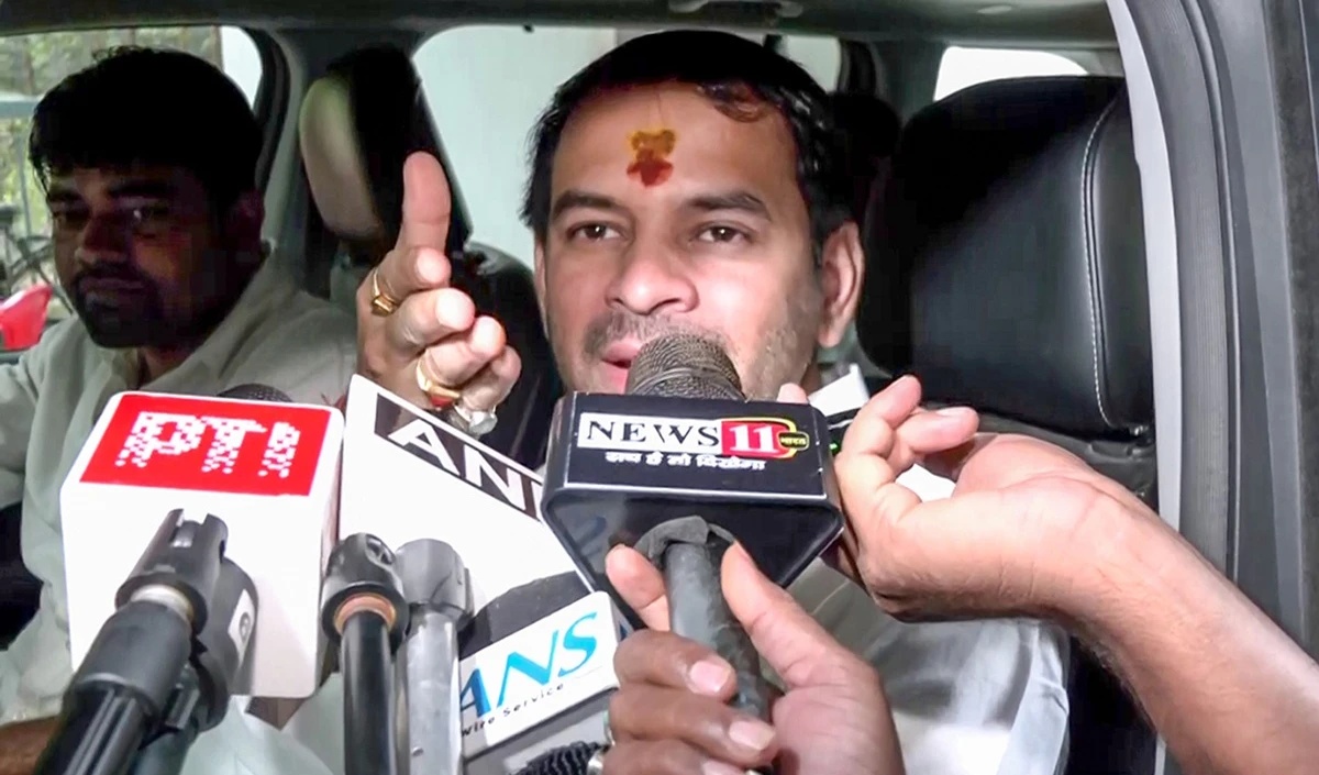 अपनी बहन का अपमान बर्दास्त नहीं, जयचंदो को इसका परिणाम चुकाना पड़ेगा! रोहिणी का दर्द देख भड़के तेज प्रताप