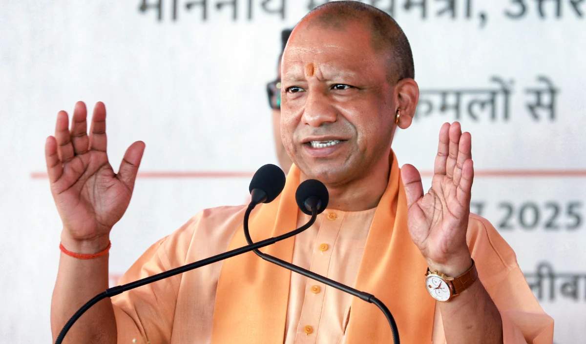 योगी आदित्यनाथ का महागठबंधन पर प्रहार: राजद-कांग्रेस ने बिहार के युवाओं की पहचान छीनी