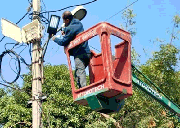 61 हजार लाईटों का अपने संसाधनों से निगम कर रहा रख रखाव