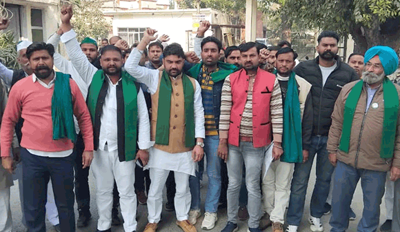 किसानों को यूरिया-डीएपी न मिलने से गहराया संकट, भाकियू पंवार ने जिलाधिकारी को सौंपा ज्ञापन