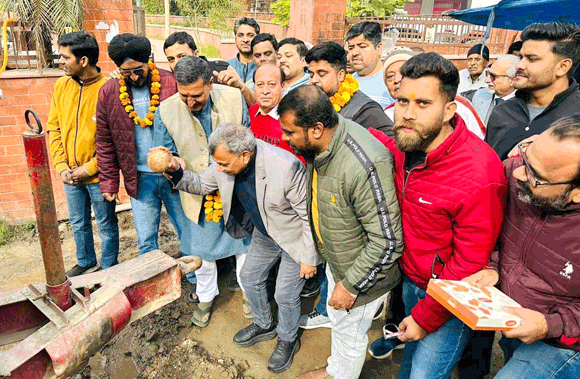 महानगर में छह करोड़ से अधिक के नये नलकूप लगवाए: महापौर