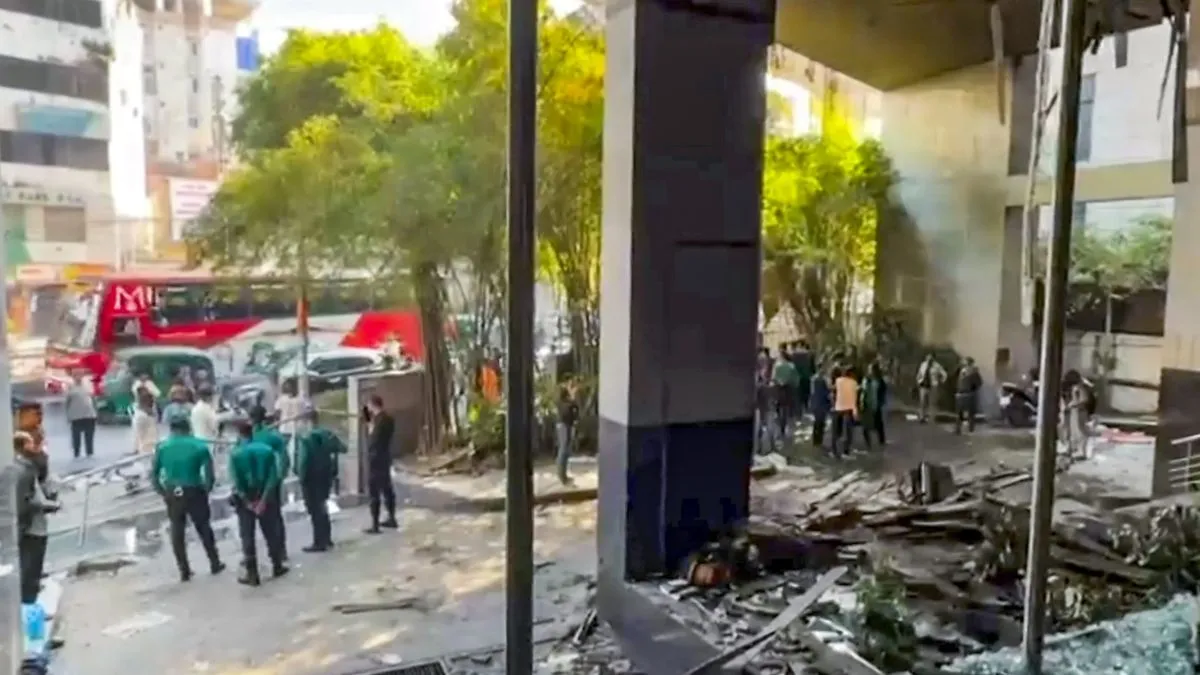 बांग्लादेश में हिंदू युवक की पीट-पीटकर हत्या, पेड़ में बांधकर जलाया शव