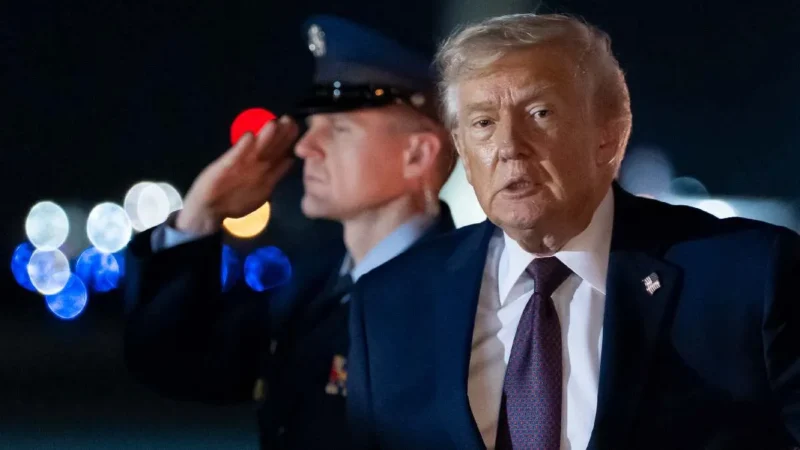 एपस्टीन फाइल्स खुलासे के बाद ट्रंप ने दिया पहला रिएक्शन, पूर्व राष्ट्रपति बिल क्लिंटन के साथ तस्वीरों पर क्या कहा?