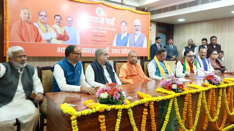 पंकज चौधरी को यूपी बीजेपी की ‘कमान’, योगी के गढ़ से विपक्ष के PDA दांव की काट