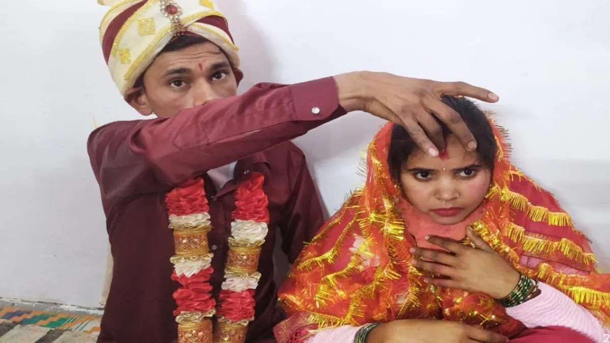 बरेली: तीन तलाक पीड़िता नूरजहां ने छोड़ा इस्लाम, हिंदू धर्म अपनाया, नाम रखा पूनम और धर्मपाल से की शादी