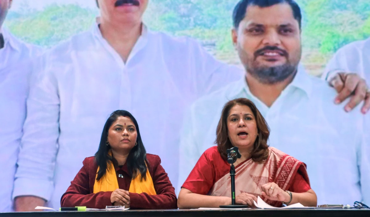 कुलदीप सेंगर की जमानत पर बवाल: सुप्रिया श्रीनेत बोलीं- यह सभ्य समाज के मुंह पर तमाचा