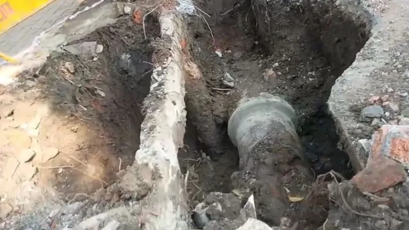 इंदौर में दूषित पानी पीने से 7 लोगों की मौत, कई बीमार पड़े, अस्पतालों में उमड़ी मरीजों की भीड़