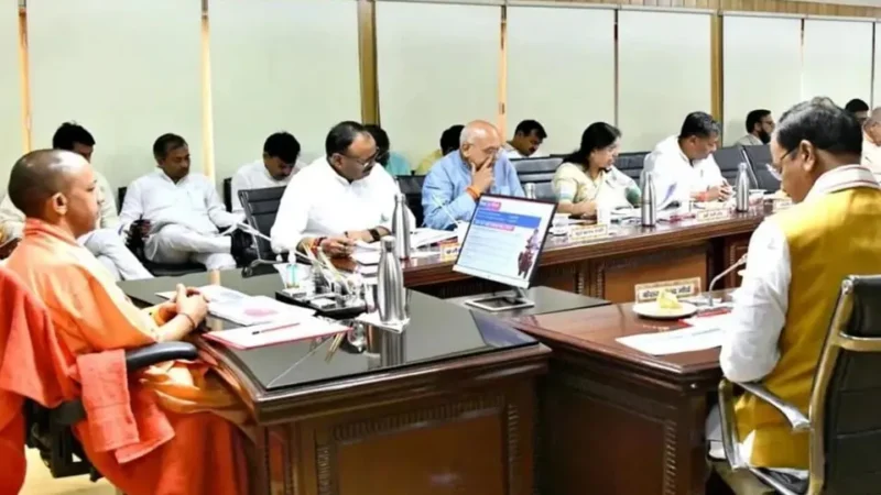 यूपी के लाखों शिक्षकों के लिए योगी सरकार ने खोल दिया पिटारा, कैबिनेट बैठक में मिली मंजूरी