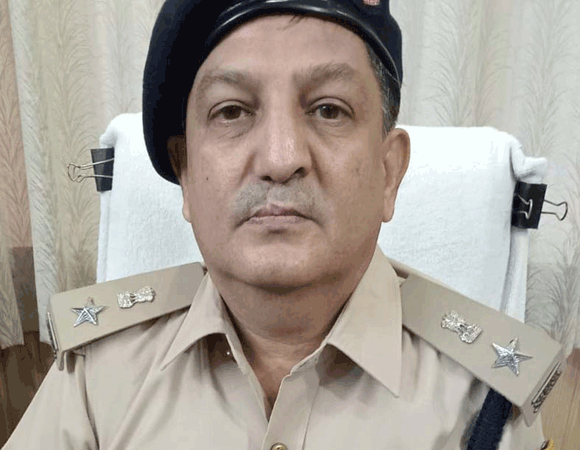 बिना लाइसेंस के वैंकट हाॅलों में नहीं परोसी जाएगी शराब: उप आबकारी आयुक्त