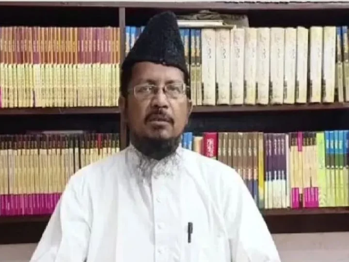 पाकिस्तान में अमेरिका और ईरान के बीच बातचीत, यूपी के मौलाना बोले- PAK को नोबेल पुरस्कार…