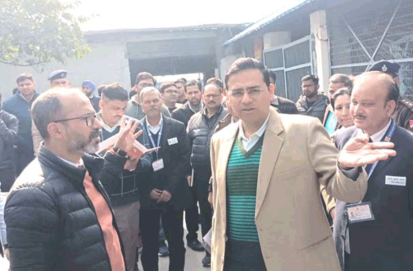 डीआरएम विनोद भाटिया ने किया सहारनपुर रेलवे स्टेशन का निरीक्षण