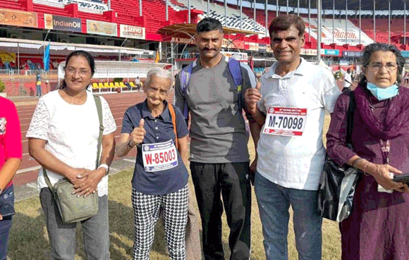 राष्ट्रीय मास्टर्स एथलेटिक्स प्रतियोगिता में सुरेन्द्र सिंह ने जीता रजत पदक