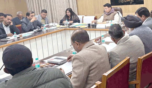 मण्डलीय उद्योग बन्धु बैठक में बैंकों को लंबित आवेदनों के शीघ्र निस्तारण के निर्देश