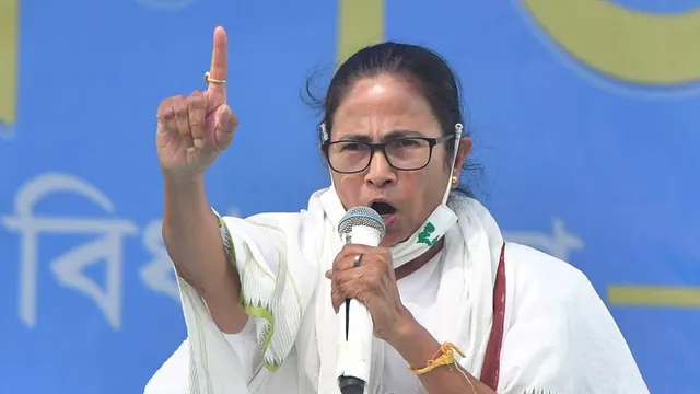 SIR की प्रक्रिया में बंगाली उपनामों को लेकर छिड़ा विवाद, सीएम ममता ने जताया कड़ा विरोध