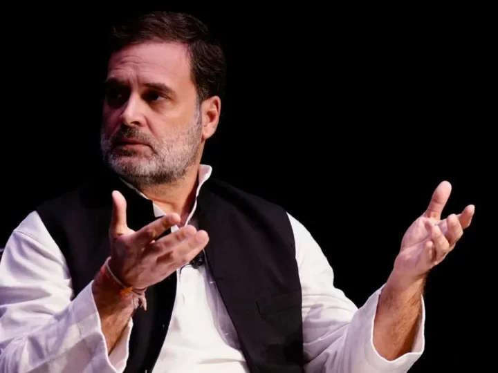 अमित शाह से जुड़े मानहानि केस में पेश हुए राहुल गांधी, दर्ज कराया बयान, प्रियंका बोलीं- परेशान किया जा रहा है…