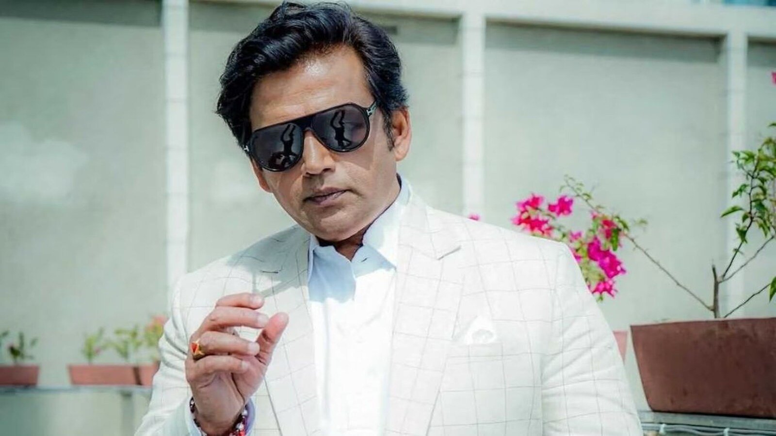 ‘PDA के रियल क्रिएटर पीएम मोदी’, रवि किशन ने ठाकरे बंधुओं और ममता बनर्जी पर भी साधा निशाना