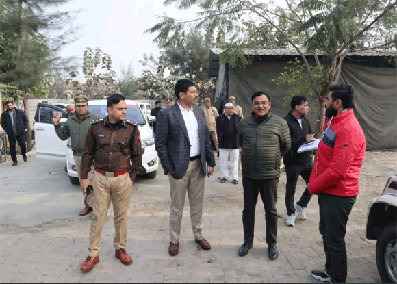 डीएम एवं एसएसपी ने किया गौ आश्रय स्थल का आक्समिक निरीक्षण