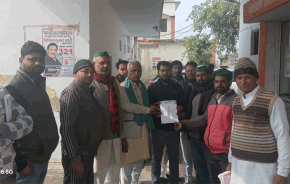 भाकियु नई क्रांति ने उपजिलाधिकारी को ज्ञापन देकर किसानो की समस्याओ का समाधान कराने की मांग की