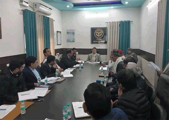 रोल प्रेक्षक एवं मण्डलायुक्त की अध्यक्षता में हुई विशेष प्रगाढ पुनरीक्षण कार्य की समीक्षा बैठक