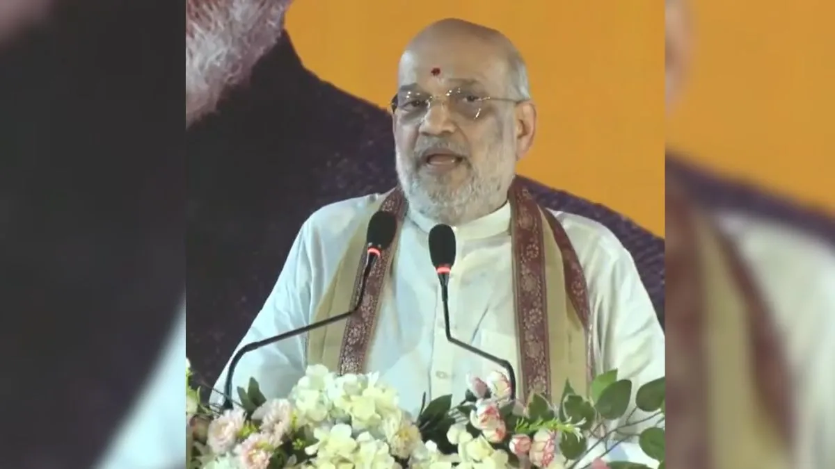 बंगाल में गरजे अमित शाह, TMC पर करप्शन को बढ़ावा देने और घुसपैठियों को पनाह देने का लागाया आरोप