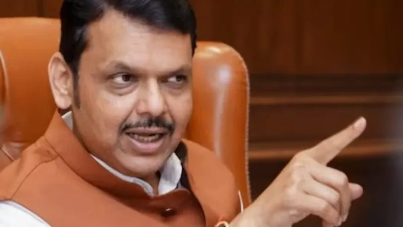महाराष्ट्र में बवाल: कांग्रेस और AIMIM से कैसे हुआ गठबंधन? CM फडणवीस ने BJP नेताओं को लगाई फटकार