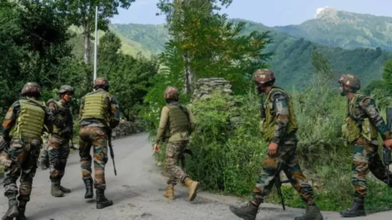 जम्मू के कठुआ में सुरक्षाबलों और आतंकवादियों के बीच मुठभेड़, जैश का आतंकी चारों ओर से घिरा