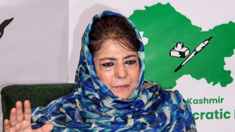 ‘प्रोफाइलिंग मंदिरों से शुरू होनी चाहिए’, बोलीं PDP चीफ महबूबा मुफ्ती