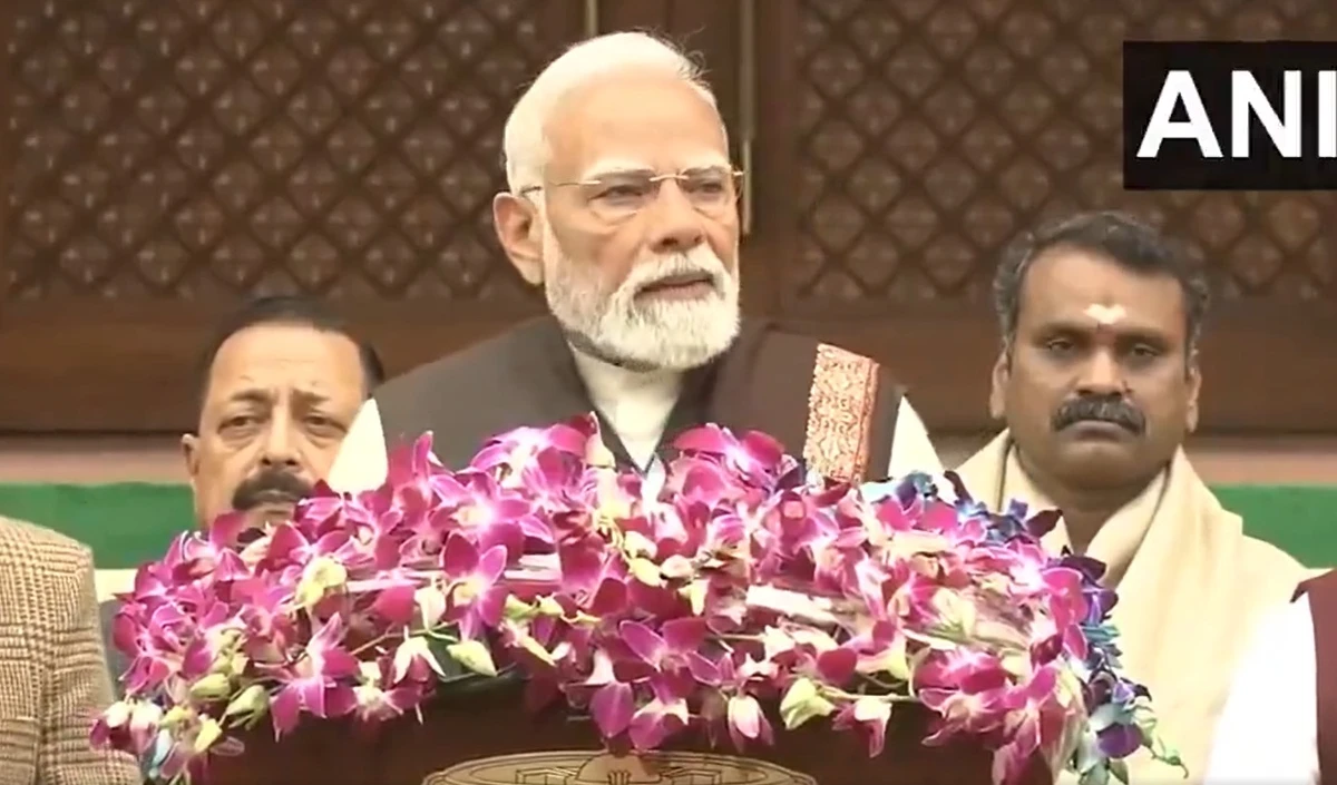संसद पहुंचे पीएम मोदी, अपने संबोधन में कहा- विकसित भारत 2047 के लिए अगले 25 साल का अहम पड़ाव शुरू