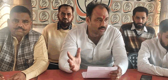 कांग्रेस नेताओं को किया गया हाउस अरेस्ट, विधानसभा घेराव से पहले बढ़ी सियासी हलचल