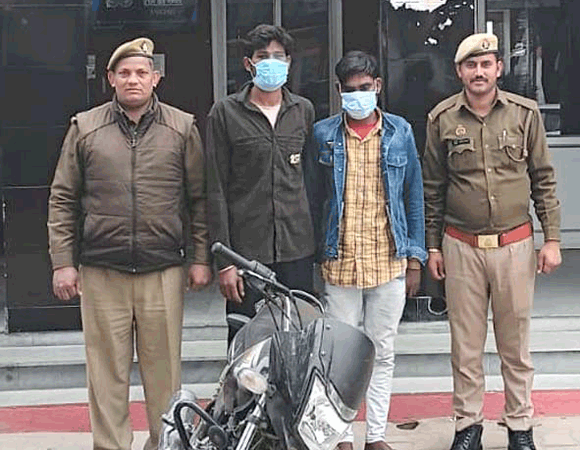 पुलिस ने किया चोरी की घटना का खुलासा