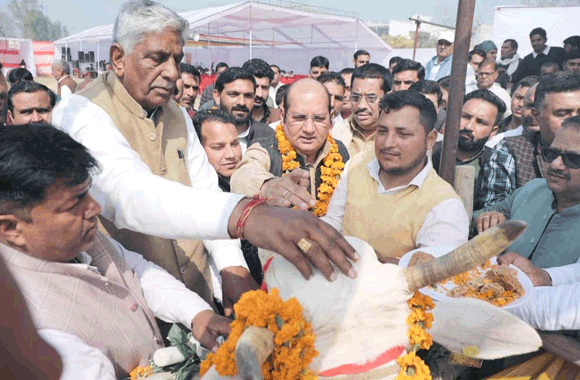 मंडल स्तरीय वृहद पशु आरोग्य मेला सम्पन्न